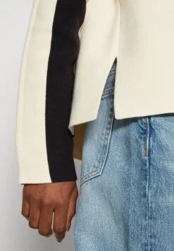 ARKET Trui - Black 13 ARKET Trui - Black -Arket Mode Shop 007f98138dd14265b3afb87e239be12c