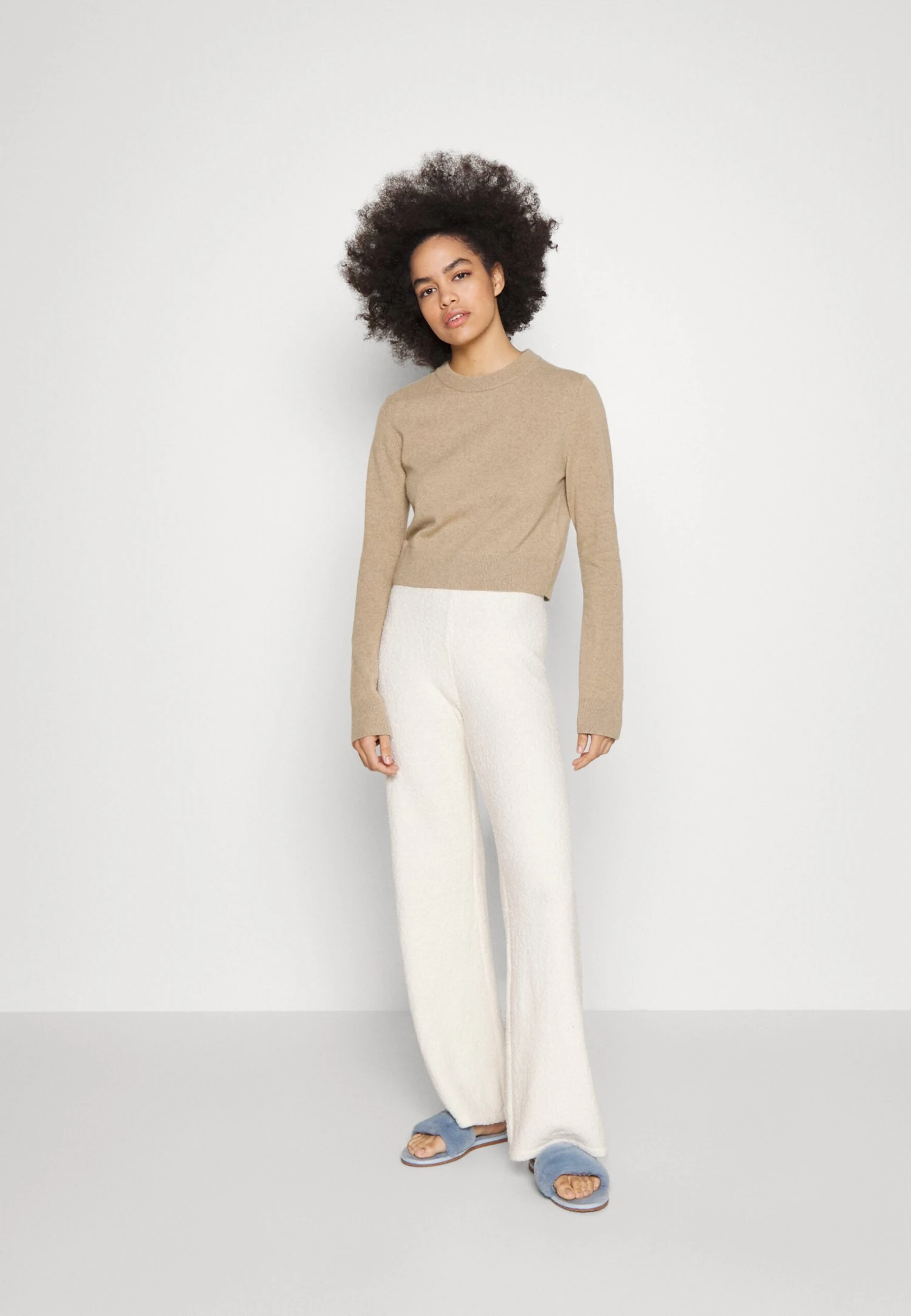 ARKET Pyjamashirt - Beige 4 ARKET Pyjamashirt - Beige - Afbeelding 2