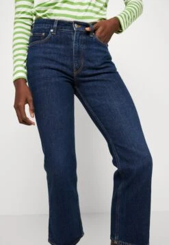 ARKET Flared Jeans - Blue -Arket Mode Shop 046f75c860214d82a374328c062ee8ac