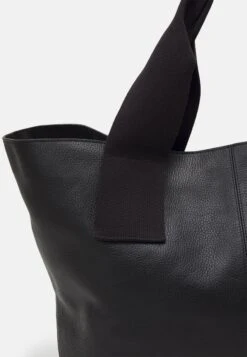 ARKET Shopper - Black 11 ARKET Shopper - Black -Arket Mode Shop 05cc9623a4db48bc92815c4f244cde83