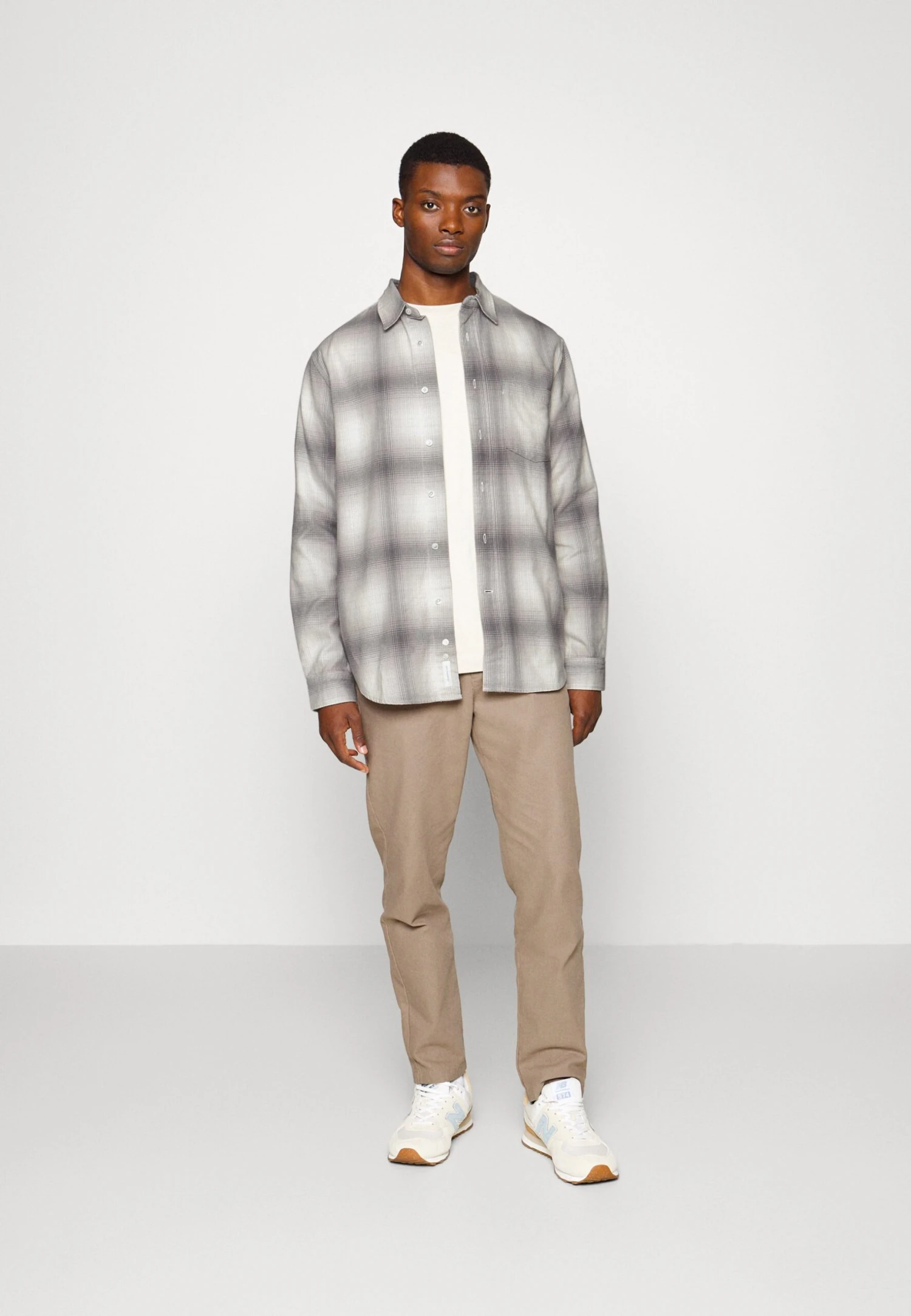 ARKET Overhemd - Grey/Light Grey 4 ARKET Overhemd - Grey/Light Grey - Afbeelding 2