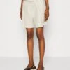ARKET Shorts - Beige 2 ARKET Shorts - Beige -Arket Mode Shop 13cf6a1d215f440dbce10af9933f06d3