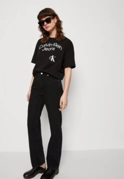 ARKET Straight Leg Jeans - Grey -Arket Mode Shop 140f8a2472594b7b89bc899d8d1fba60