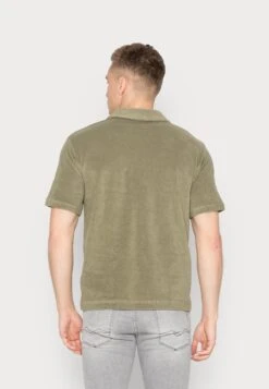 ARKET Poloshirt - Khaki Green -Arket Mode Shop 1443c7eb17fa464e9825896923178fa7