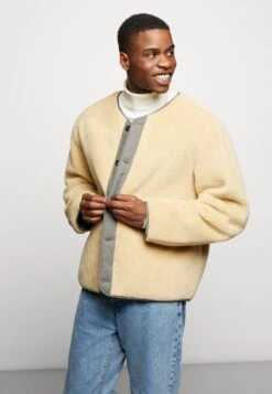 ARKET Winterjas - Off-White -Arket Mode Shop 1749188449584a029bd47c83d0658e63