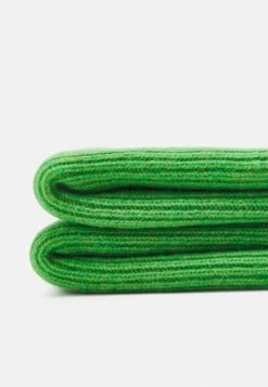 ARKET Sjaal - Green -Arket Mode Shop 1aecd31463544bf697e8684c4c1a7f6d