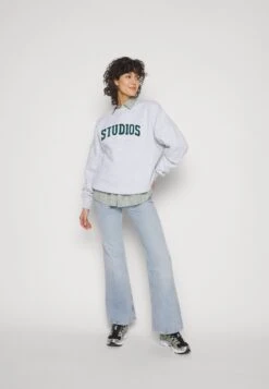 ARKET Bootcut Jeans - Blue -Arket Mode Shop 214e1b6421f340fab2048ceff3553781