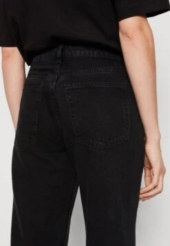 ARKET Straight Leg Jeans - Grey -Arket Mode Shop 2730160f62004e29bd951c2768a8e2c4