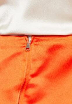 ARKET Minirok - Orange 13 ARKET Minirok - Orange -Arket Mode Shop 2fc90b9fed7e4f519d7da4364bec4e16