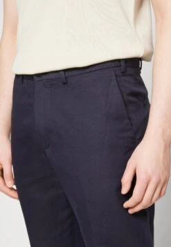 ARKET Chino - Blue -Arket Mode Shop 3034a25f5fcc4732a80549b154b9ccdc