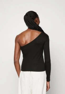 ARKET Sleek- Longsleeve - Black -Arket Mode Shop 350981c340bd4cf395132bca9ad9280a