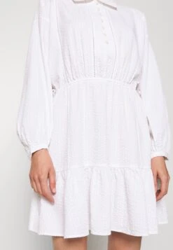 ARKET Blousejurk - White -Arket Mode Shop 36b38fb315da4d41a81ca7352123dd6a