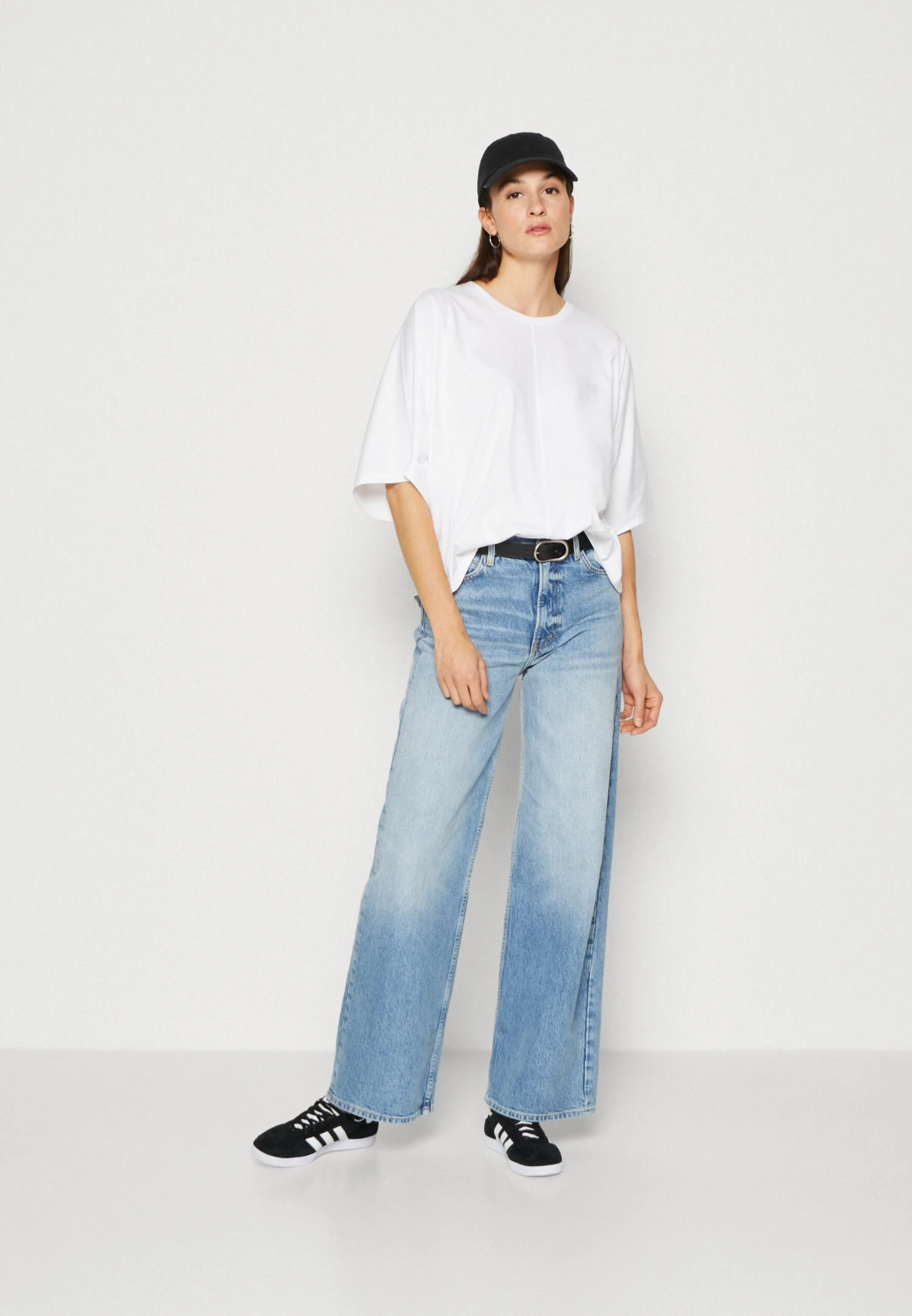 ARKET T-Shirt Basic - White 4 ARKET T-Shirt Basic - White - Afbeelding 2