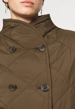 ARKET Kajal Quilt - Jas - Dark Green 13 ARKET Kajal Quilt - Jas - Dark Green -Arket Mode Shop 3e05c0ed2ff94b5390aae586a449a0c1