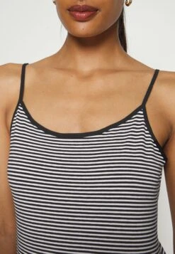 ARKET Top - Black/White 13 ARKET Top - Black/White -Arket Mode Shop 418c30628dc1448dbedaf5cd04b2c7b6