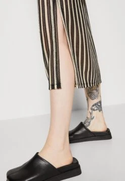 ARKET Kokerrok - Black -Arket Mode Shop 49da24323c4e429bb2f2f2a71fb7da0e