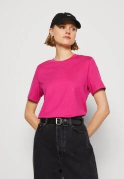 ARKET T-Shirt Basic - Pink -Arket Mode Shop 4e8696c2250f45b38d0cb7e8f7d8eabd