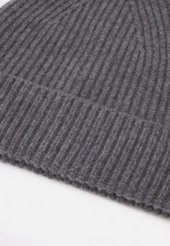 ARKET Unisex - Muts - Grey Dusty -Arket Mode Shop 57aefde610674c8987435b264ff05690