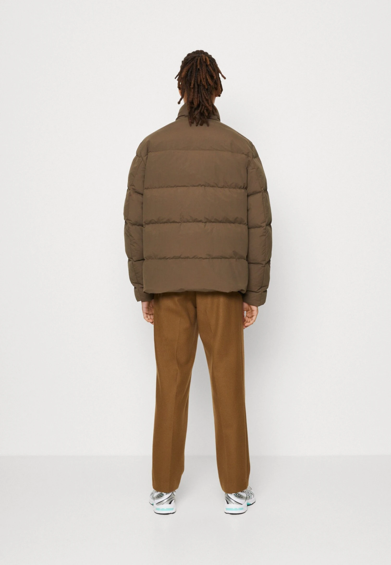 ARKET Gewatteerde Jas - Green/Brown 5 ARKET Gewatteerde Jas - Green/Brown - Afbeelding 3