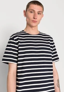 ARKET T-Shirt Print - Dark Blue -Arket Mode Shop 622b179bb8e342fe905590f0516d2c24