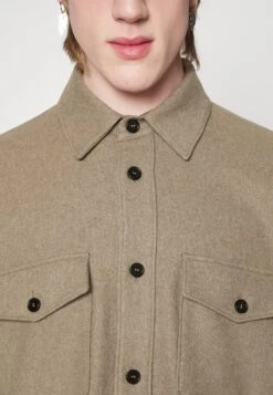 ARKET Overhemd - Mole -Arket Mode Shop 651fa05245f3444dbe7ed8d2e94d9843