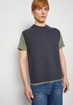 ARKET Top - Dove Blue -Arket Mode Shop 706d1b5ddbf7429a94b1b3f64c591ebd