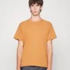 ARKET T-Shirt Basic - Dusty Orange -Arket Mode Shop 70f0451d654040dd91abacd071313fd3