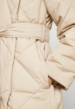 ARKET Winterjas - Beige -Arket Mode Shop 7702e3c84db6468aa64f0e85a2a88171