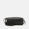 ARKET Handtas - Black