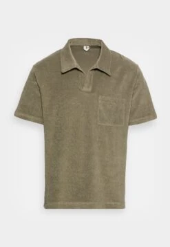 ARKET Poloshirt - Khaki Green -Arket Mode Shop ac73fbde195a46458f025bd7e914b7aa
