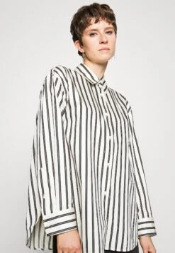 ARKET Ilanda Stripe Shirt - Overhemdblouse - Black -Arket Mode Shop ae05f021aaef4290b67c90352398d0ab