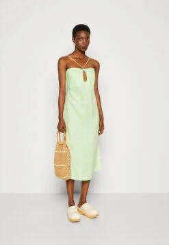 ARKET Jurk - Lime Green -Arket Mode Shop b3811e796ede45a49492c7dbea11c035