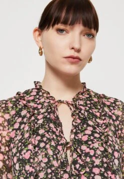 ARKET Jurk - Multicoloured -Arket Mode Shop b7a3cc729fc4410da98af63b46548b8f