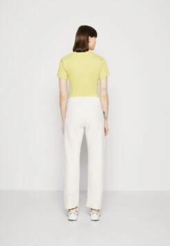 ARKET Relaxed Fit Jeans - White -Arket Mode Shop bdeeb16ef7354cec8a455ab30d1826c9