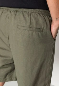ARKET Shorts - Khaki Green -Arket Mode Shop bf9f48e325524ec0849ec4722ba78fc0