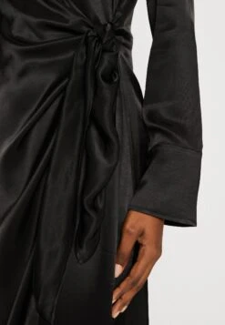 ARKET Cocktailjurk - Black Dark -Arket Mode Shop c2d49280f782404697dd437fd3957b50