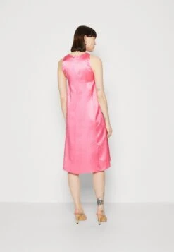 ARKET Jurk - Pink -Arket Mode Shop c71918ba9a4a447c9347f77bedcf8eb2