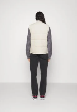 ARKET Bodywarmer - Dusty Beige -Arket Mode Shop d498295fc8ee480c9a5e28931387eb94