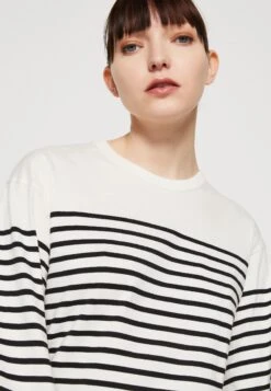 ARKET Longsleeve - Off White Stripe -Arket Mode Shop dafa58efb7b449e7964f94985d0b9d91