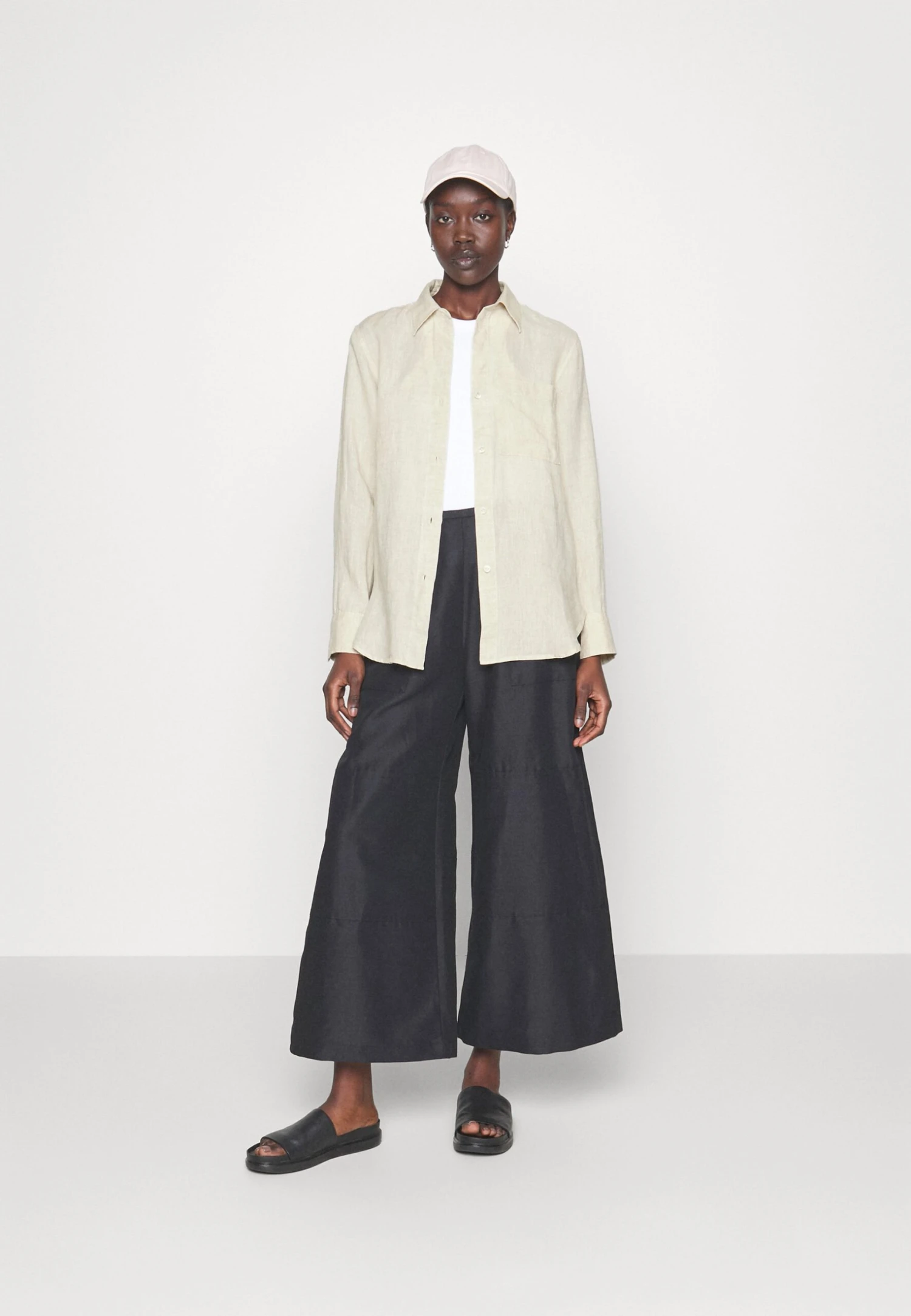 ARKET Overhemdblouse - Natural 4 ARKET Overhemdblouse - Natural - Afbeelding 2