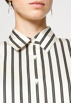 ARKET Ilanda Stripe Shirt - Overhemdblouse - Black -Arket Mode Shop e831e6b5300246dabc263aed3c3e2d40