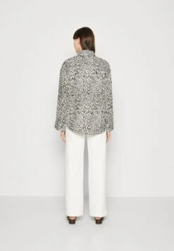 ARKET Overhemdblouse - Off-White/Black -Arket Mode Shop f0783d62647044c388ea1c53ae528065