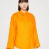 ARKET Overhemdblouse - Orange -Arket Mode Shop f4eec24c086548738a8426b704f75ccf