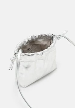 ARKET Schoudertas - Silver -Arket Mode Shop feb897c123614731ab0458406306d139